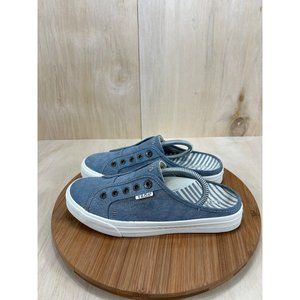 Taos Footwear Blue Slip-On Sneakers